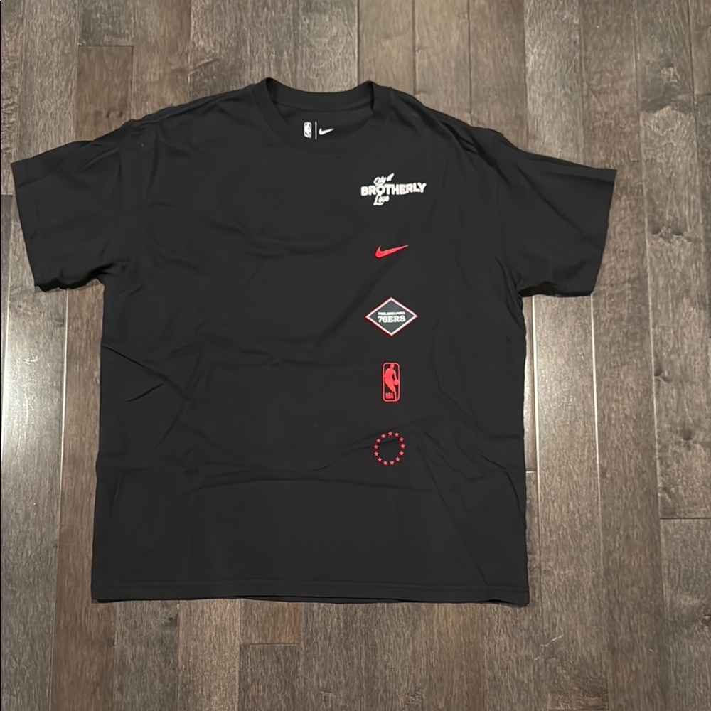 Philadelphia 76ers T-Shirt